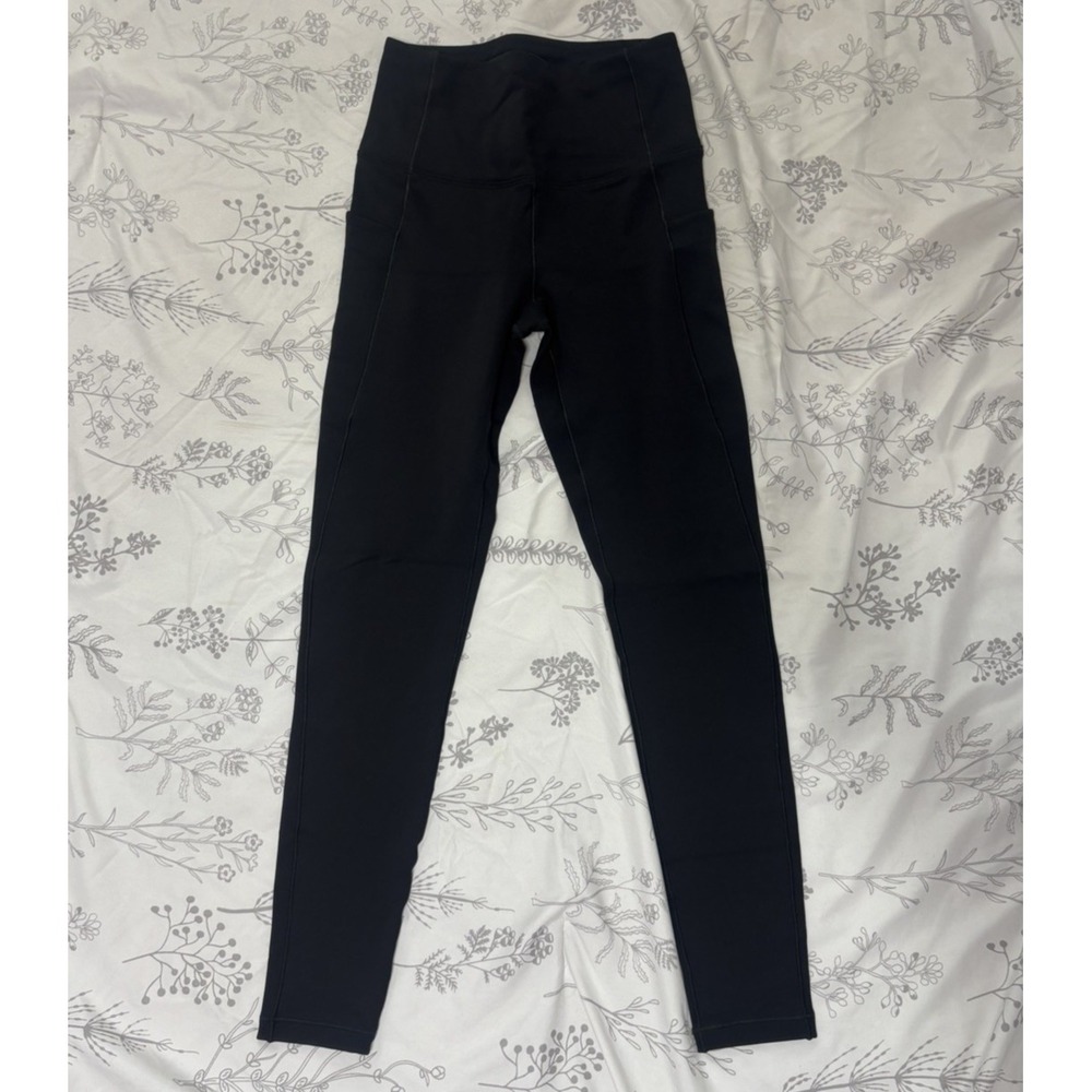 Arc'teryx Essent High Rise Leggings 26" Size 2 Black Base Layer Hiking